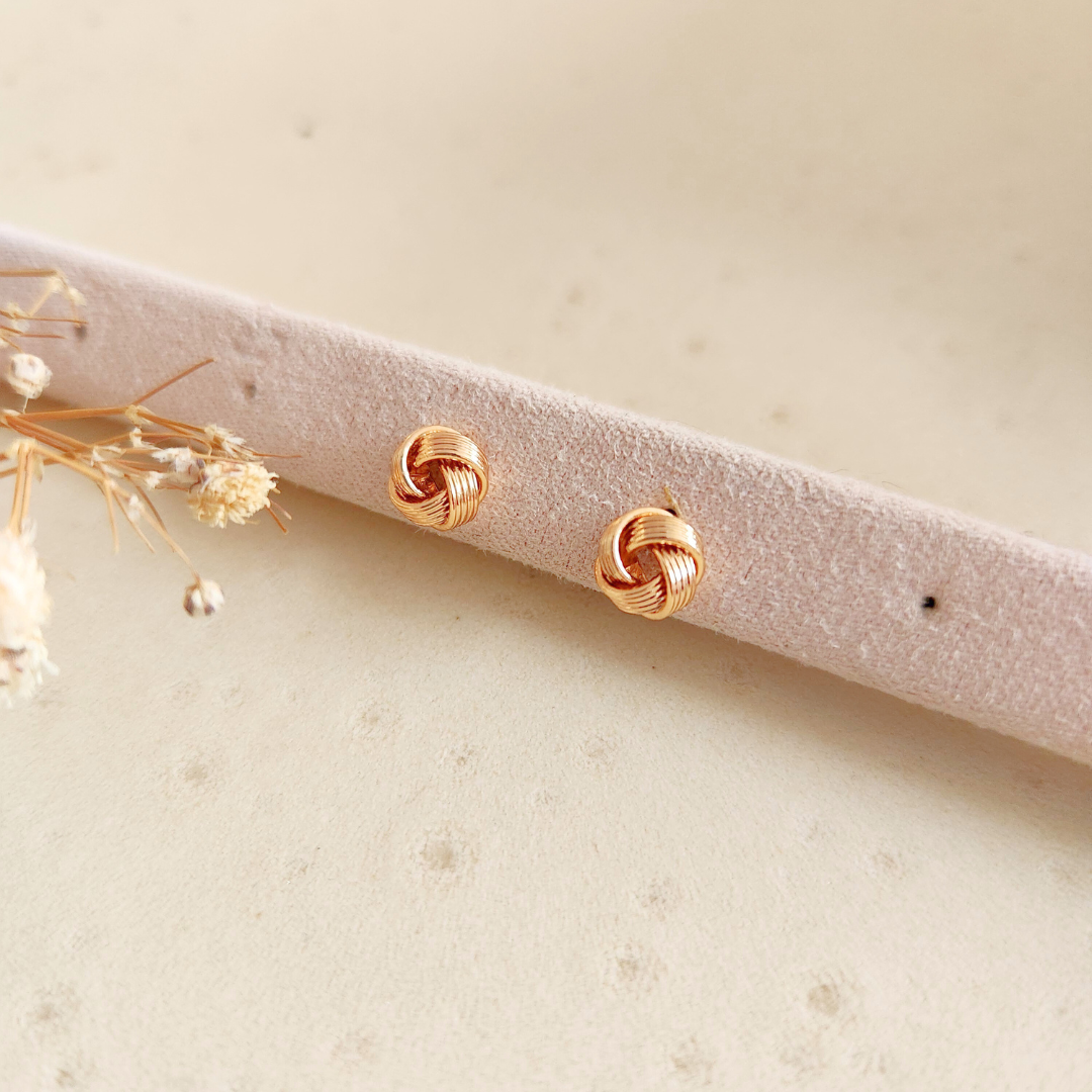 Aretes Cara - Colección Acero Imagen principal del producto