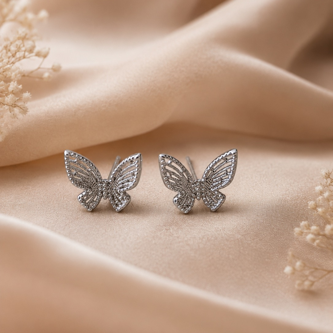 Aretes Mariposa Plateado - Colección Trendy