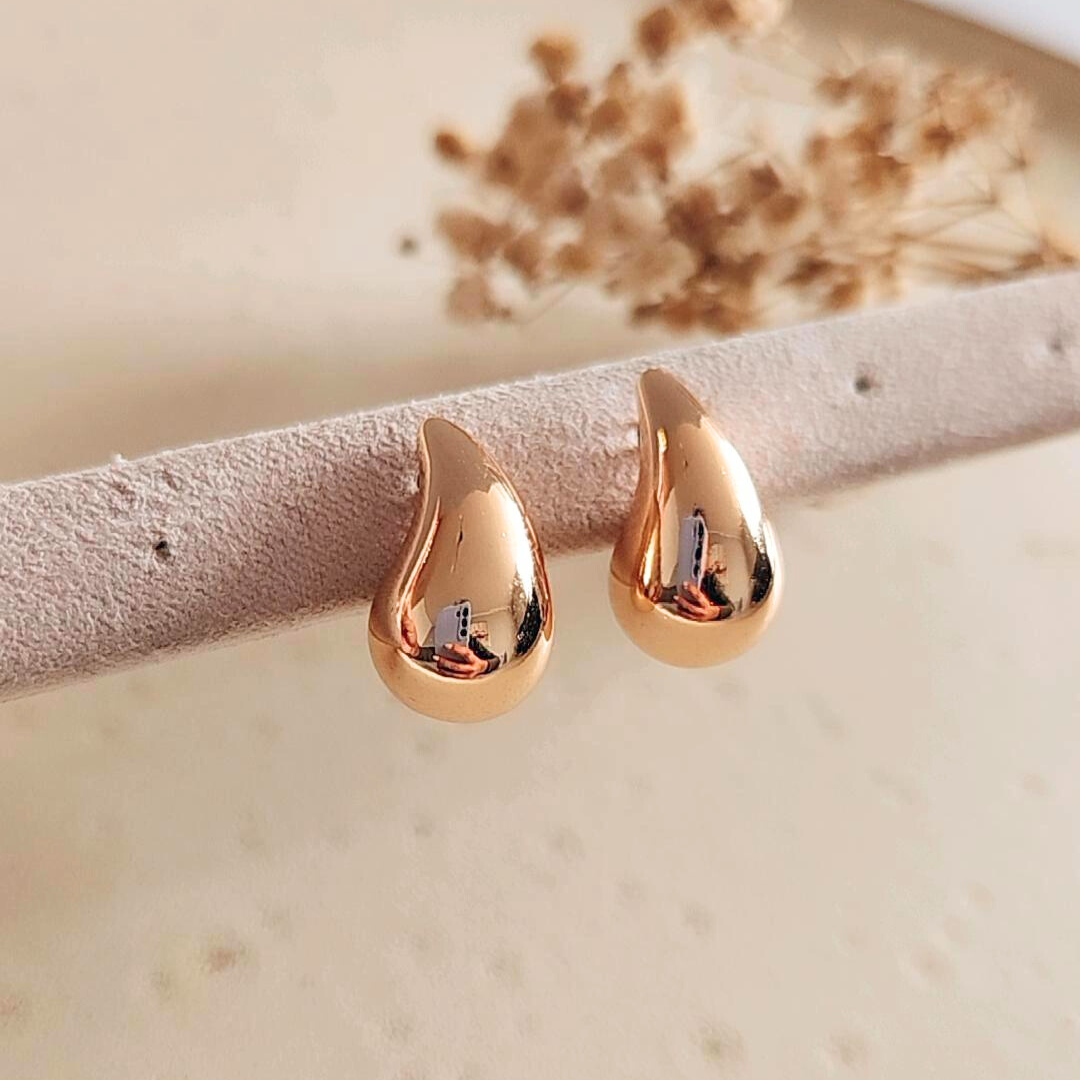 Aretes Gota Mini Rose - Colección Acero Imagen principal del producto