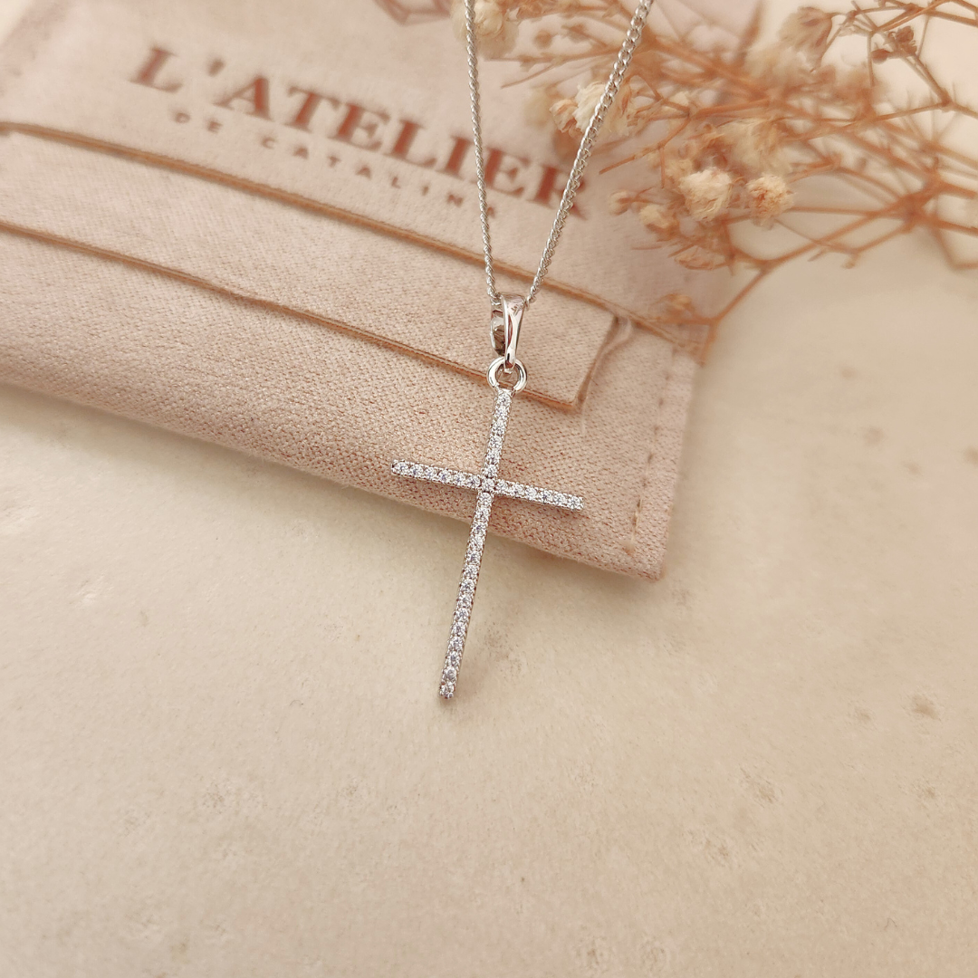 Collar Cruz Strass Plateado - Colección Acero