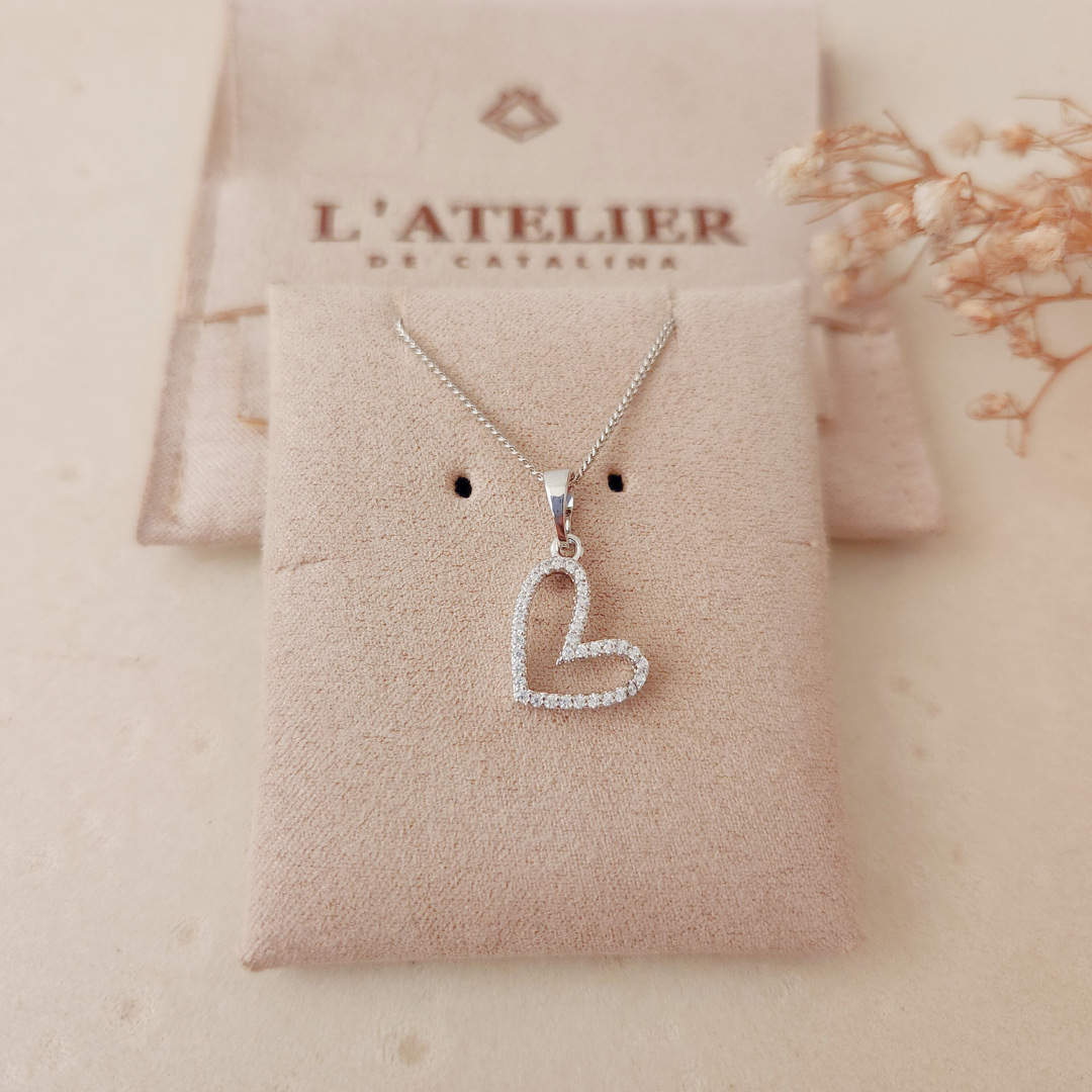 Collar Corazón Strass Plateado - Colección Acero Imagen principal del producto