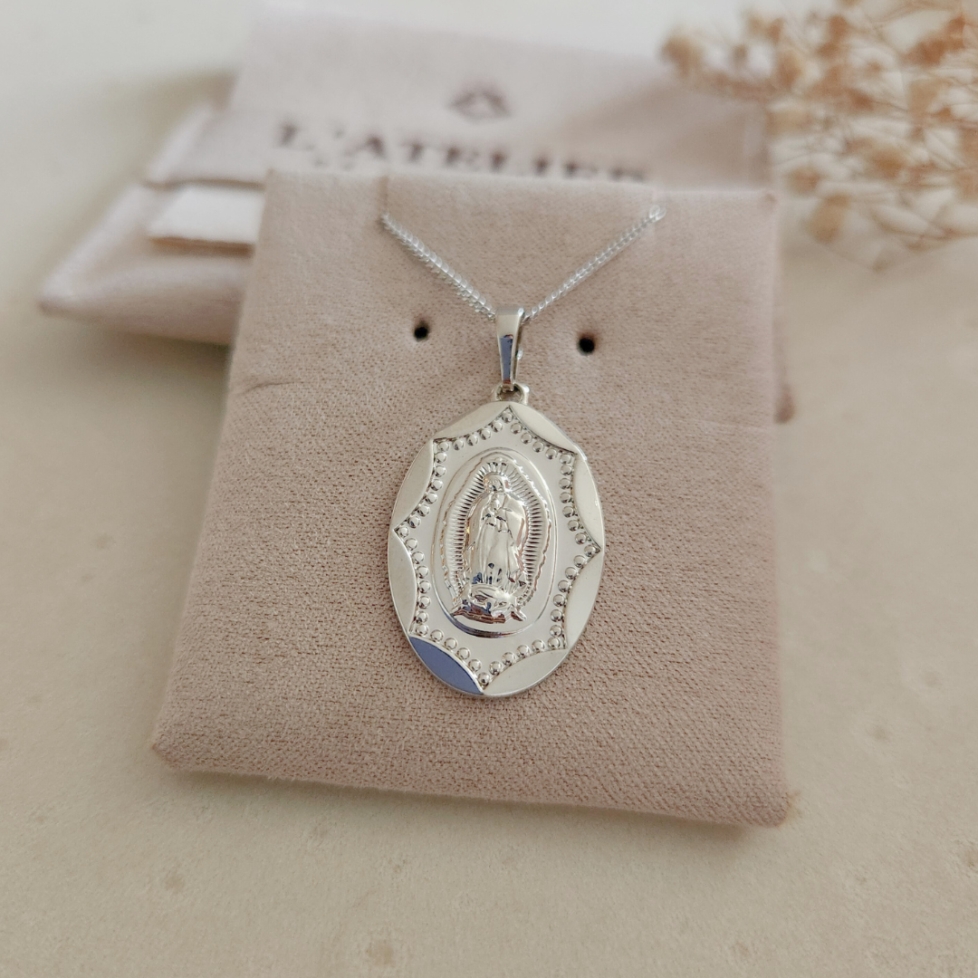 Collar Virgen de Guadalupe Plateado - Colección Acero