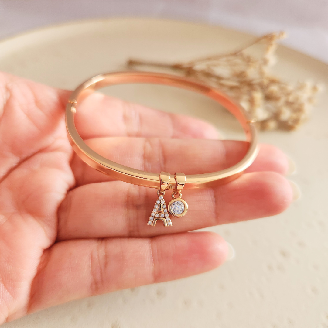 Puñera Iniciales Punto de Luz - Colección Acero Imagen secundaria del producto