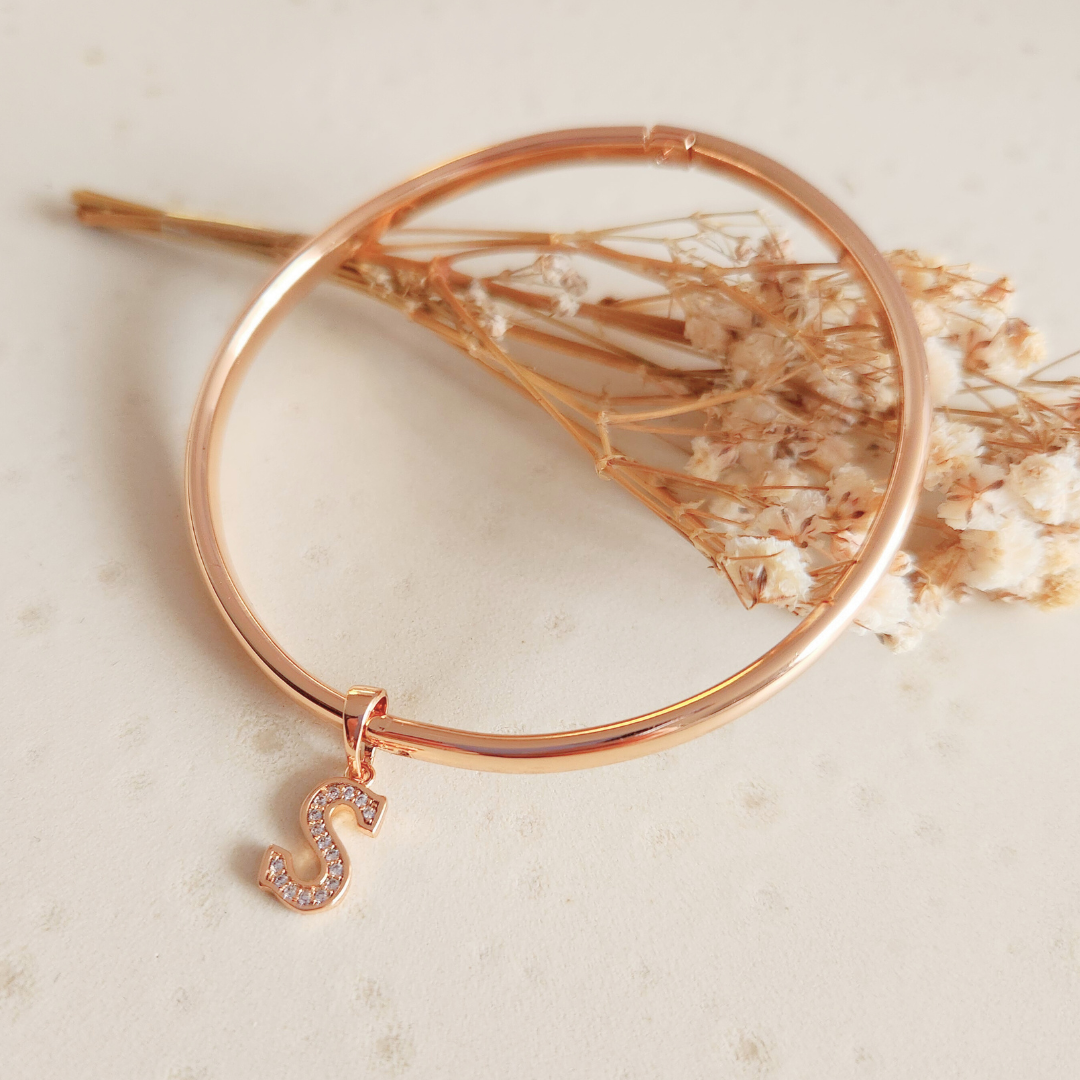 Puñera Iniciales - Colección Acero Imagen principal del producto