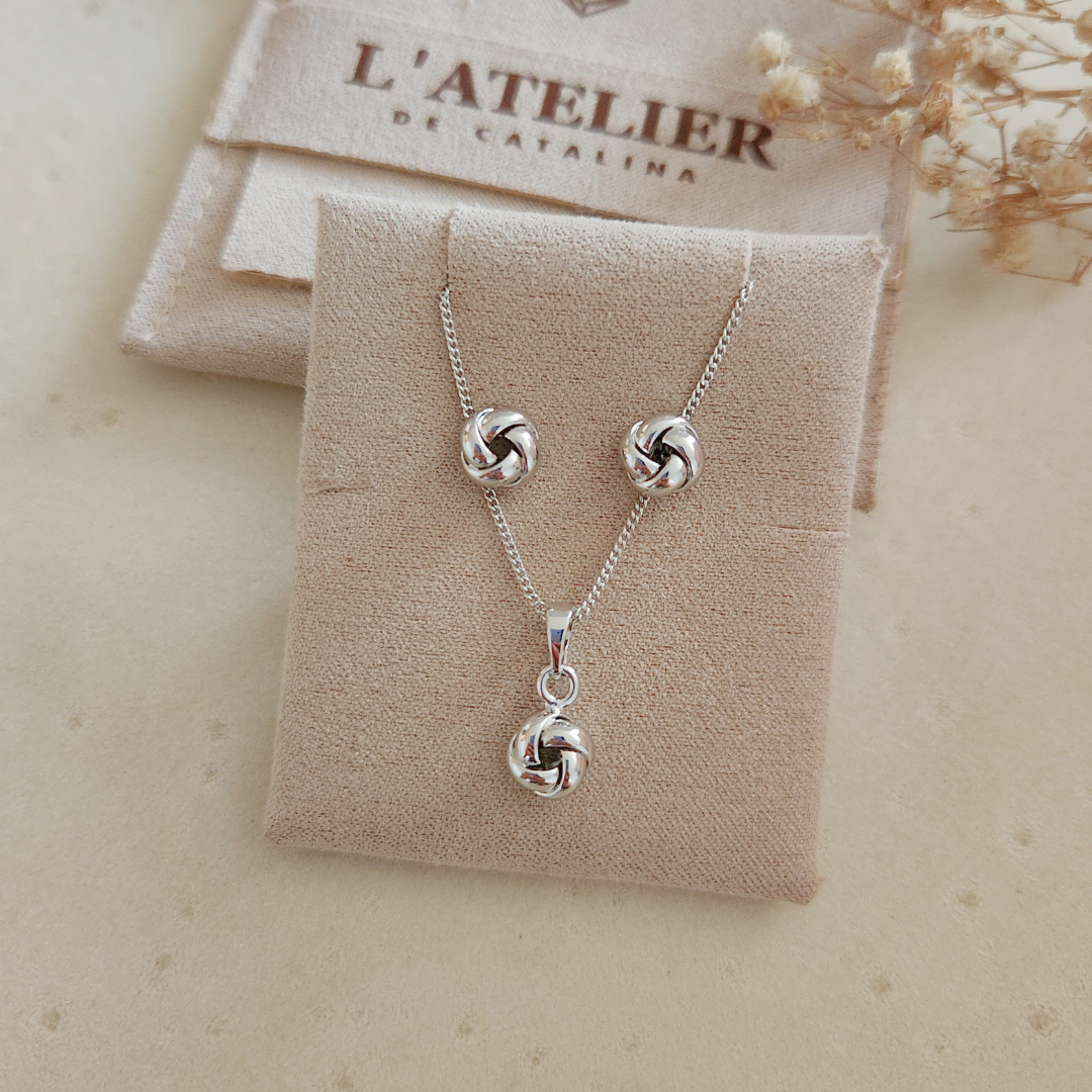 Set Bimba Plateado Collar + Aretes - Colección Acero