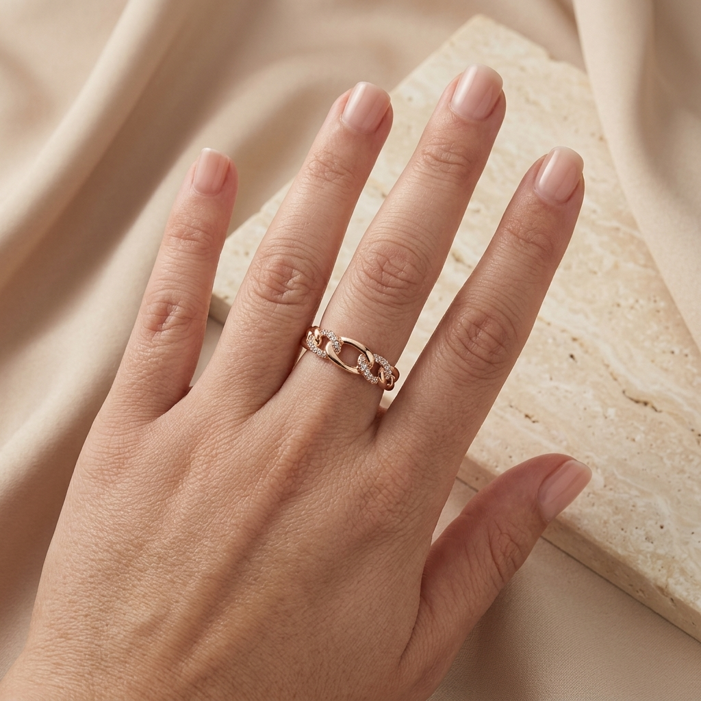 Anillo Eslabón Cristales Regulable - Colección Trendy Imagen principal del producto
